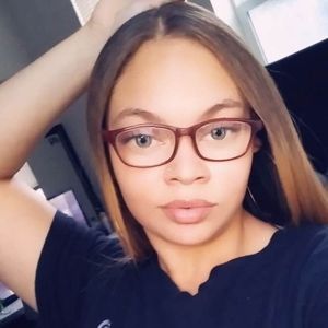 Meet your Posher, Khadijah